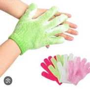 Guantes para bañarse el cuerpo y exfoliarse 5 usd el par - Img 57559868
