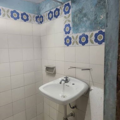 Ref# 73. Ofertaa en el casco histórico!! Apto en bajos frente de calle ideal para negocio!!!No lo deje pasar!!! - 6/9