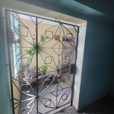 #252 🏢 APARTAMENTO 2/4 EN  CENTRO HABANA 📌Reparto CAYO HUESO. 🏛️ Edificio de 2O plantas/ piso 12. Gas de la calle - 2/10