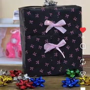 Regalos envueltos y empaques elegantes - Img 57943790