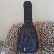 Estuche de guitarra - Img 55159333