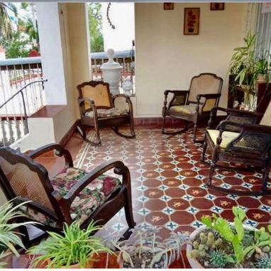 ESPECTACULAR CASA TOTALMENTE INDEPENDIENTE 🏡🏡🏡   La Víbora  10 de Octubre - Img 121174463