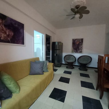 SE RENTA APTO PRIVADO DE UNA HABITACIÓN EN EL VEDADO, TERCER PISO. 54026428 - Img 120328344