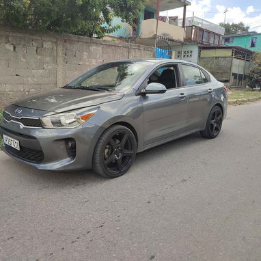Alquiler de carros entrega en el aeropuerto tanque lleno no se cobra dinero adelantado reserva gratis - 4/4