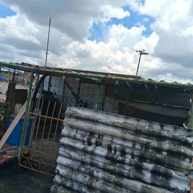 *110🏡Apto en venta en La Habana Vieja en un 3er piso en interior*  ⚠️*OJOOOOO* *ES ZONA SOTERRADA Y SE DEJA CON COSITAS - Img 122990371