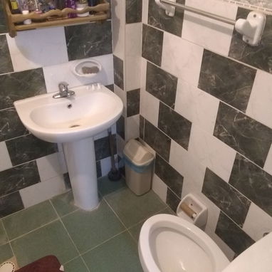 Venta de casa de 3 cuartos 3 baños 3 cocinas y 3 salas en arroyo naranjo La Habana - 8/9