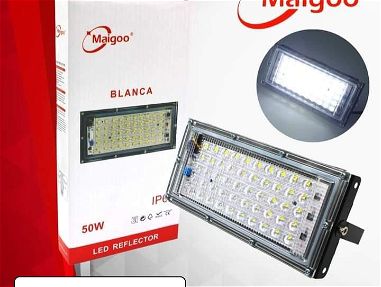 Lámparas reflectores de varios modelos para exterior nuevas en su caja - Img 67551745