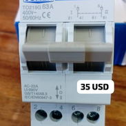 Interruptores de transferencia manual y Breakers - Img 56743123
