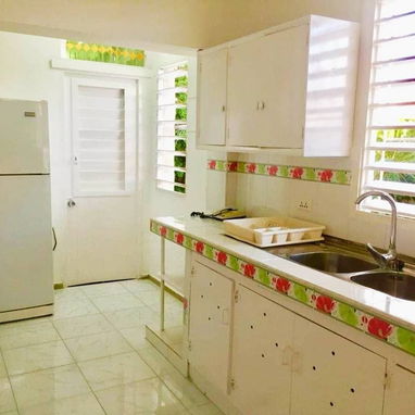 Rentó propiedad horizontal totalmente climatizada,con permiso legal de renta. Ubicada a 4 cuadras de 5ta.Av. a 2 del Col - Img 122833932