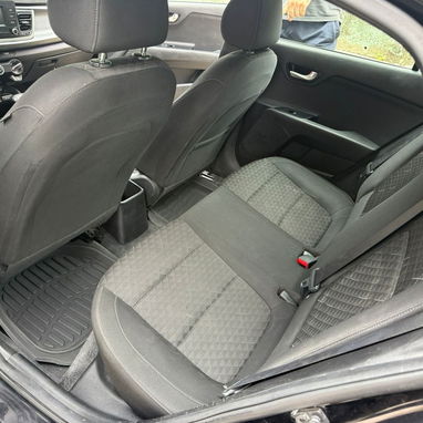 Vendo un negocio kia río, 2019 con 130,000 millas - Img 121619195