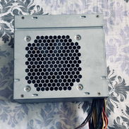 Fuente Huntkey 460watts/42amperes, es de uso, abierta solo para darle mantenimiento…doy garantía y tengo mensajería… - Img 55017411