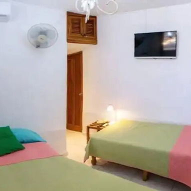 🎯 Varadero. Te invitamos a una estancia inolvidable en nuestra hermosa casa, ideal para grupos de hasta 8 personas. - Img 117261847