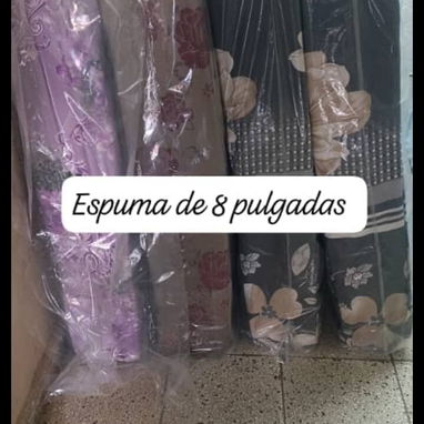 Camas tapizadas, muebles , bases , colchones - 4/10