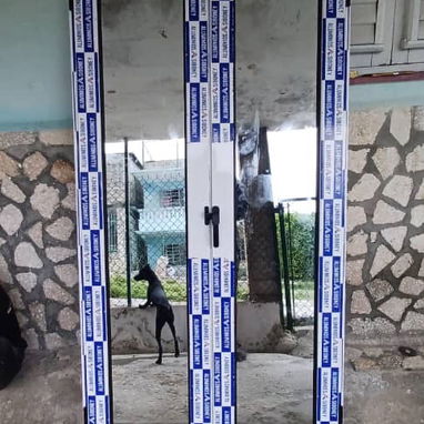 Marquetería de aluminio y cristal - 8/10