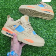 Modelo: Air Jordan 4 Retro (en una variante/customización inspirada en la colaboración con Off-White - Img 57035086