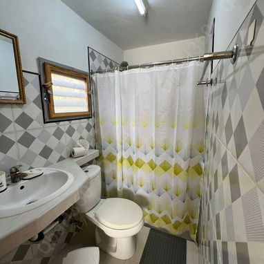RENTA hostal de 3 habitaciones EN PLAYA CALETÓN  con Qba Hostin 360 - 6/9