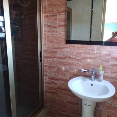 **¡OPORTUNIDAD ÚNICA! SE VENDE CASA LISTA PARA MUDARSE (CON EXTRAS INCLUIDOS) 🏠✨** - Img 120451501