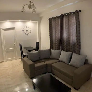 APTO PRIVADO en el vedado. PLAZA. DE una habitación climatizada(NO SE VA LA CORRIENTE).54026428 - Img 28861872