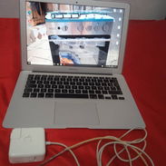 MACBOOK AIR 2013 CON SU CARGADOR I5 4 RAM SOLIDO 120 GIGA - Img 56159124