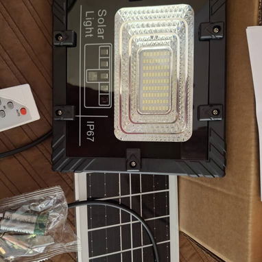 🔆 Lámpara Solar 100W + Panel Solar 3W. Batería: LiFePO4  de  3,2 V/1800mAh. IP67 - Img 117003848
