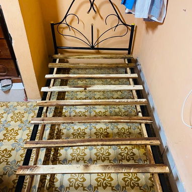 PERSONAL CAMA (DE TUBO) CON SU BASTIDOR - Img 102242668