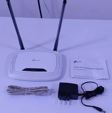 Router Inalambrico N.300 Mbps Modelo TPLINK TL-WR841N. Multimodo 4 en 1 -1 puerto WAN+ 4 LAN. HABANA. "NO  NAUTA HOGAR , - Img 91582503