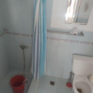 Vedado Apartamento 80m2 2 cuartos cerca de Calzada y 8 placa libre 25mil usd 53582376 - 10/10