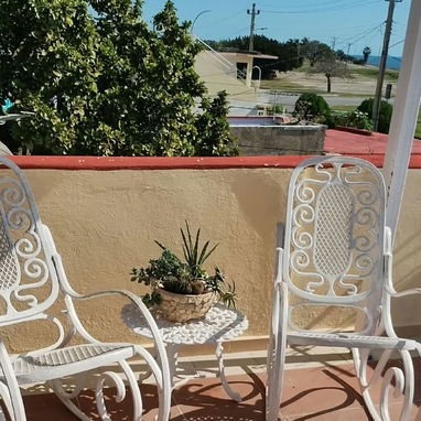 J Apartamentos de renta independientes en Varadero centrico y cerca del mar. Alquiler en Varadero 7 personas. VAR-009 - 5/9