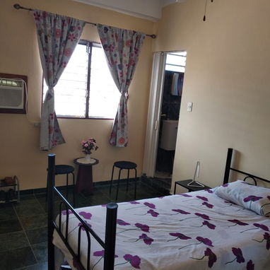 🏠Renta Lineal En El Vedado. Apartamento de 3 habitaciones con confort. 💵Precio:700 usd por mes.📱Reserva:+5353611268 - Img 118846108