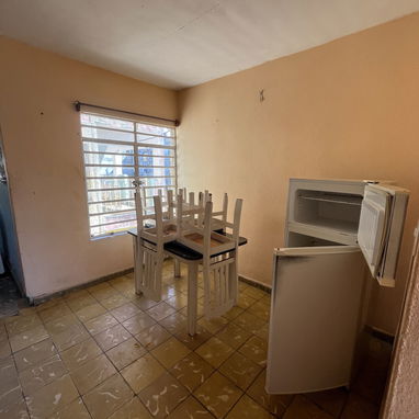Rento departamento en nuevo vedado con balcón a la calle - 4/7