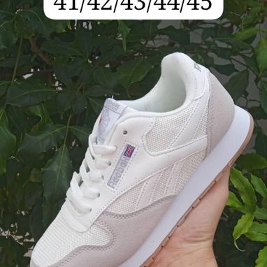 Reebok ☝️☝️gris y blanco negro y Beige para hombres 38usd Son reducidos admon - 3/4