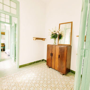 🏠 Apartamento De Renta Lineal En Centro Habana. 🛏️ Tiene 2 habitaciones para 4 personas. 📞 Reserva: +5355149761 - 7/9