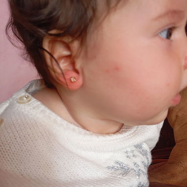 Perforaciones nariz, orejas a bebés y adultos con aretes Antialérgicos medicinales - Img 113742460