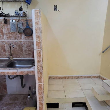 Casa ofertando🔖   📍Ubicación: Casino Deportivo, Cerro (interior) - 4/10