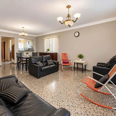 CASA EN VENTA  UBICADA VENTO – ENTORNO CASINO DEPORTIVO | CASA INDEPENDIENTE BIPLANTA CON GARAJE Y 225,7 m² CONSTRUIDOS - 5/10