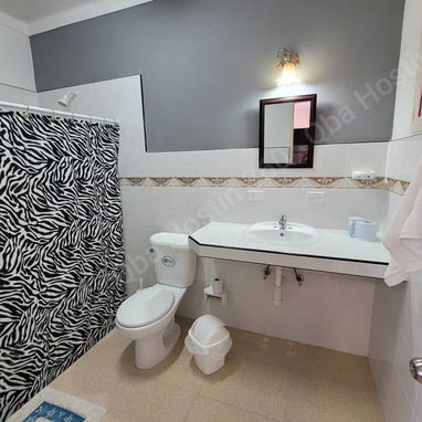 RENTA hostal de 4 habitaciones con Qba Hostin 360, en HOLGUÍN. - Img 126777717
