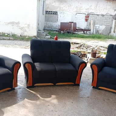 ✅Venta de muebles✅.  https://wa.me/+5350102019 . Tenemos  juegos de comedores🪑 ,cama capitoneada🛏,  juegos de sala 🛋️ - Img 123877294