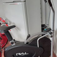 SE VENDE BICICLETA ESTÁTICA PARA GYM - Img 55661458