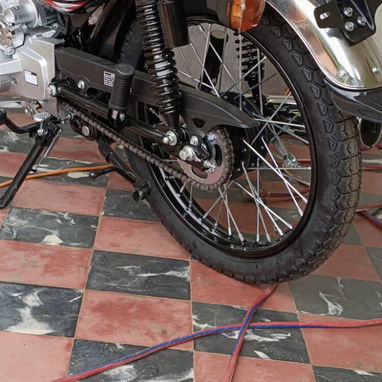 Motos 150 cc 4 tiempos - 4/5
