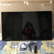 Vendo o cambio Tv Samsung 43’ Smart Tv Crystal 4K UHD Series 7 fino - Img 46237891