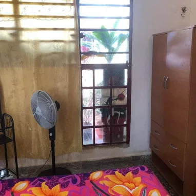 Vendo apartamento en Vedado 1 cuadra de la Universidad - Img 119269366