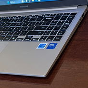 Laptop Samsung Galaxy Book 4 - Img 56569106