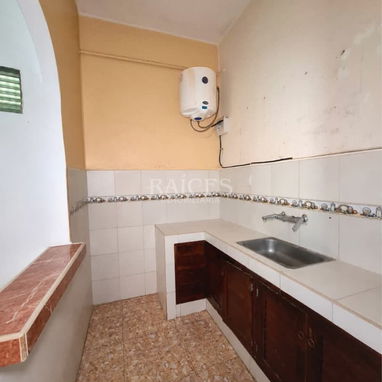 Apartamento con Garaje en Alturas de La Víbora de construcción capitalista- $22 000 USD - 7/8