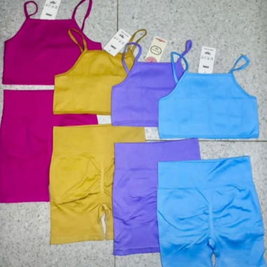 Interesados al pv 63126823 . Buenos precios. Cuento con mensajería en toda la Habana - Img 125991294