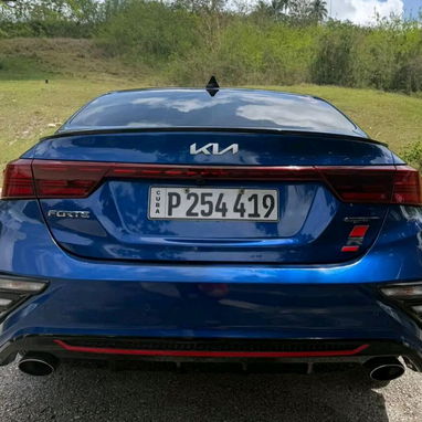 🚗 ¡RENTA TU CARRO EN CUBA! 🚗  🌴 Viaja cómodo, seguro y sin límites 🌴  ✅ Carros modernos ✅ Excelente servicio ✅ Dispo - 3/4