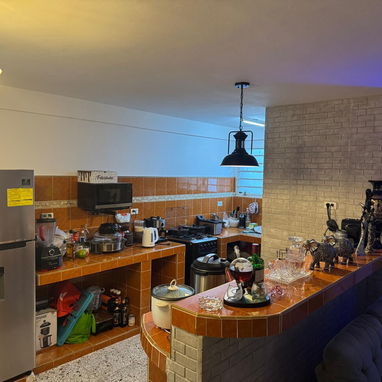 Venta de hermosa propiedad con bar incorporado - 2/10