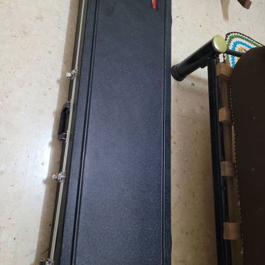 SE VENDE BAJO MARCUS MILLER CON SUS ACCESORIOS - Img 105668060