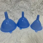Set de 3 embudos en 1500cup Colores disponibles  🩵Azul 💚Verde ❤️Rojo - Img 55597373
