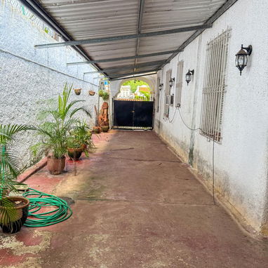 Venta de Biplanta cerca de la 5ta Avenida ( NH-38) - Img 109642515