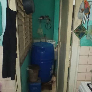 Apartamento en venta 2do piso Capitalista del año 1956 - Img 120352183